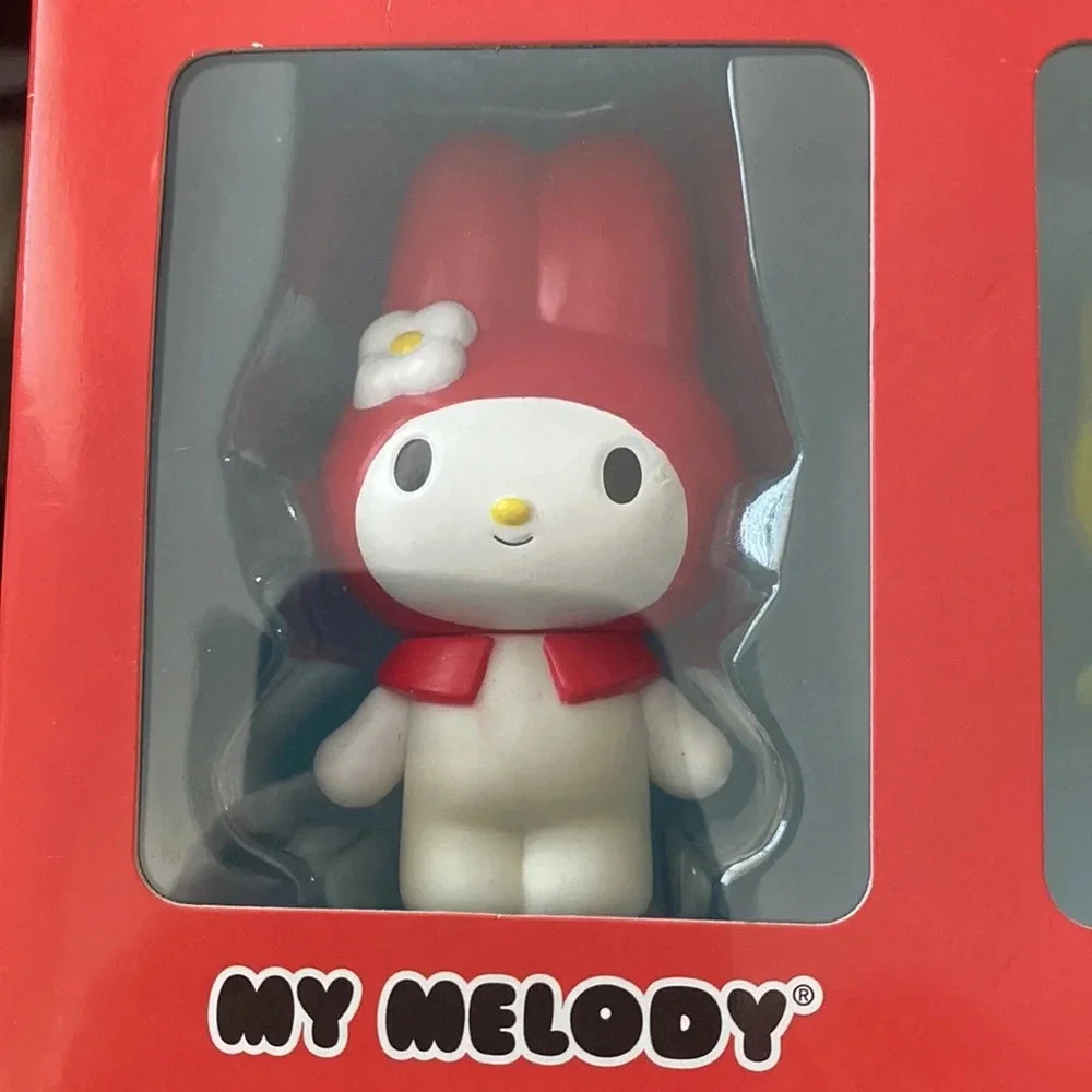 Hello Kitty Sanrio 50th Anniversary Small Gift - Picture 4 of 8